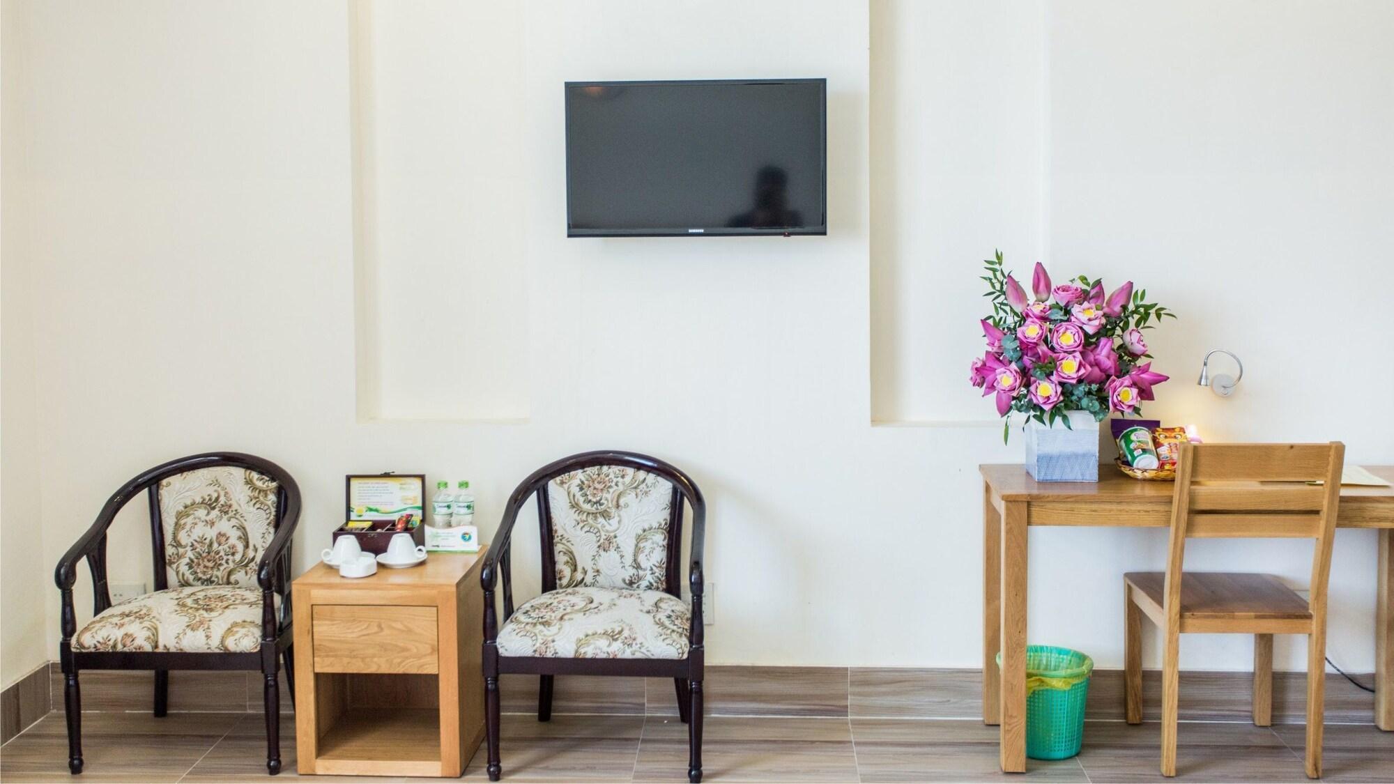 Hoang Yen Hotel 2 Куїнон Екстер'єр фото
