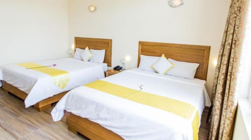 Hoang Yen Hotel 2 Куїнон Екстер'єр фото