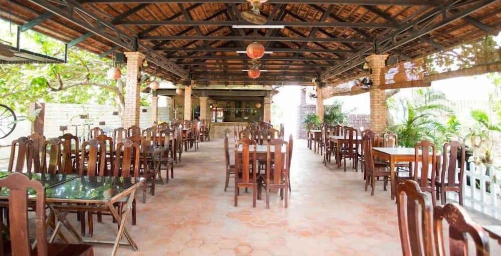 Hoang Yen Hotel 2 Куїнон Екстер'єр фото